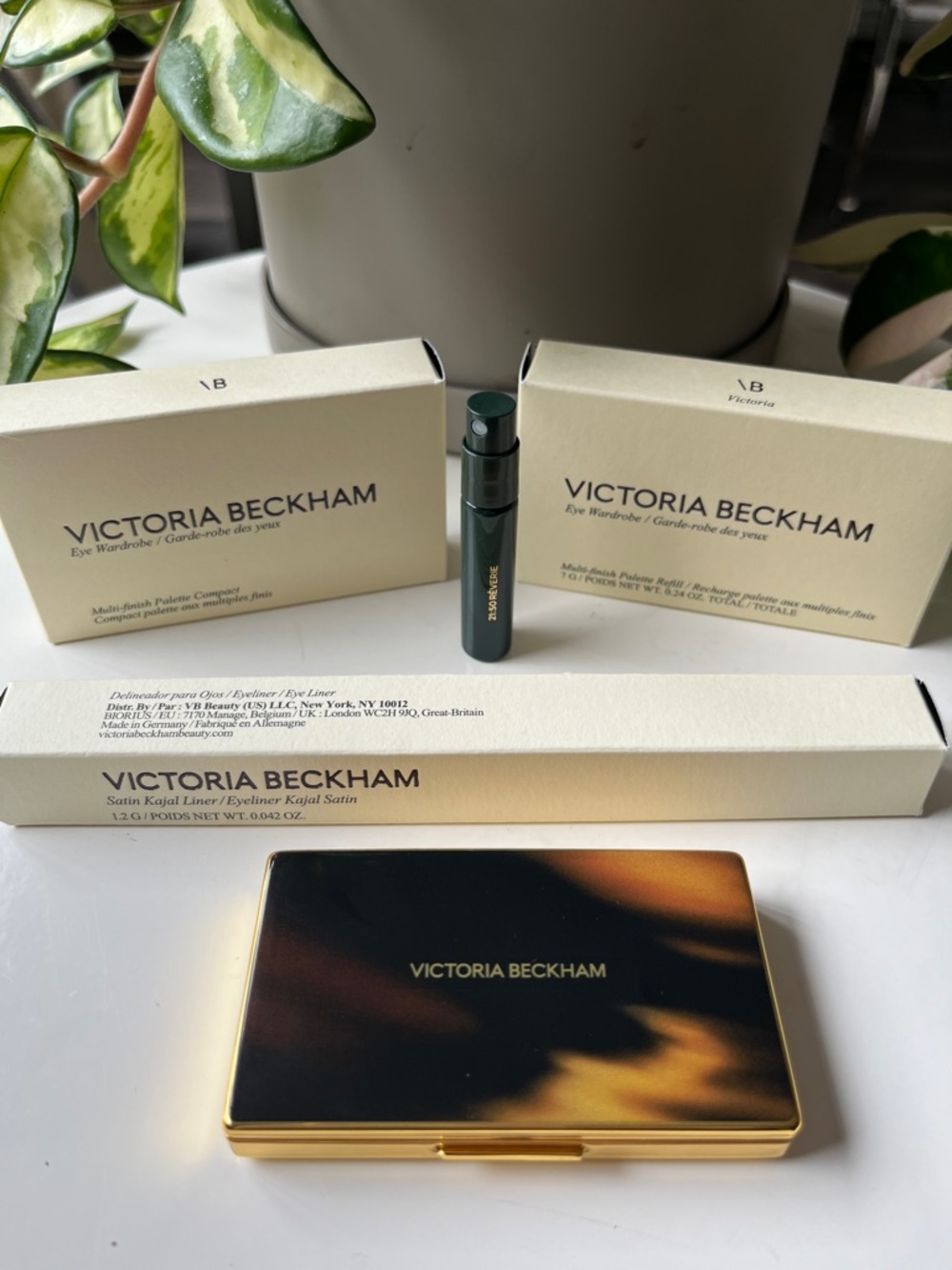 Victoria Beckham Tortoiseshell Compact Eye Palette with Victoria Palette+Cocoa🌟